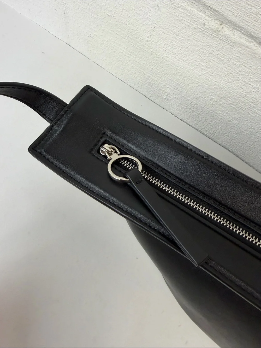 The Row Slouchy Banana Bag in Smooth Calfskin - Picture 9 of 16